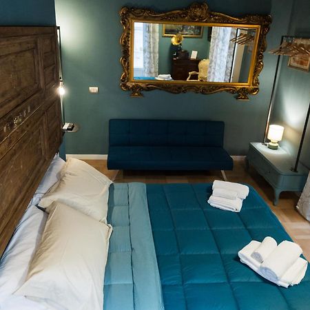 I Leoni Di Rosaroll Bed & Breakfast Наполи Екстериор снимка