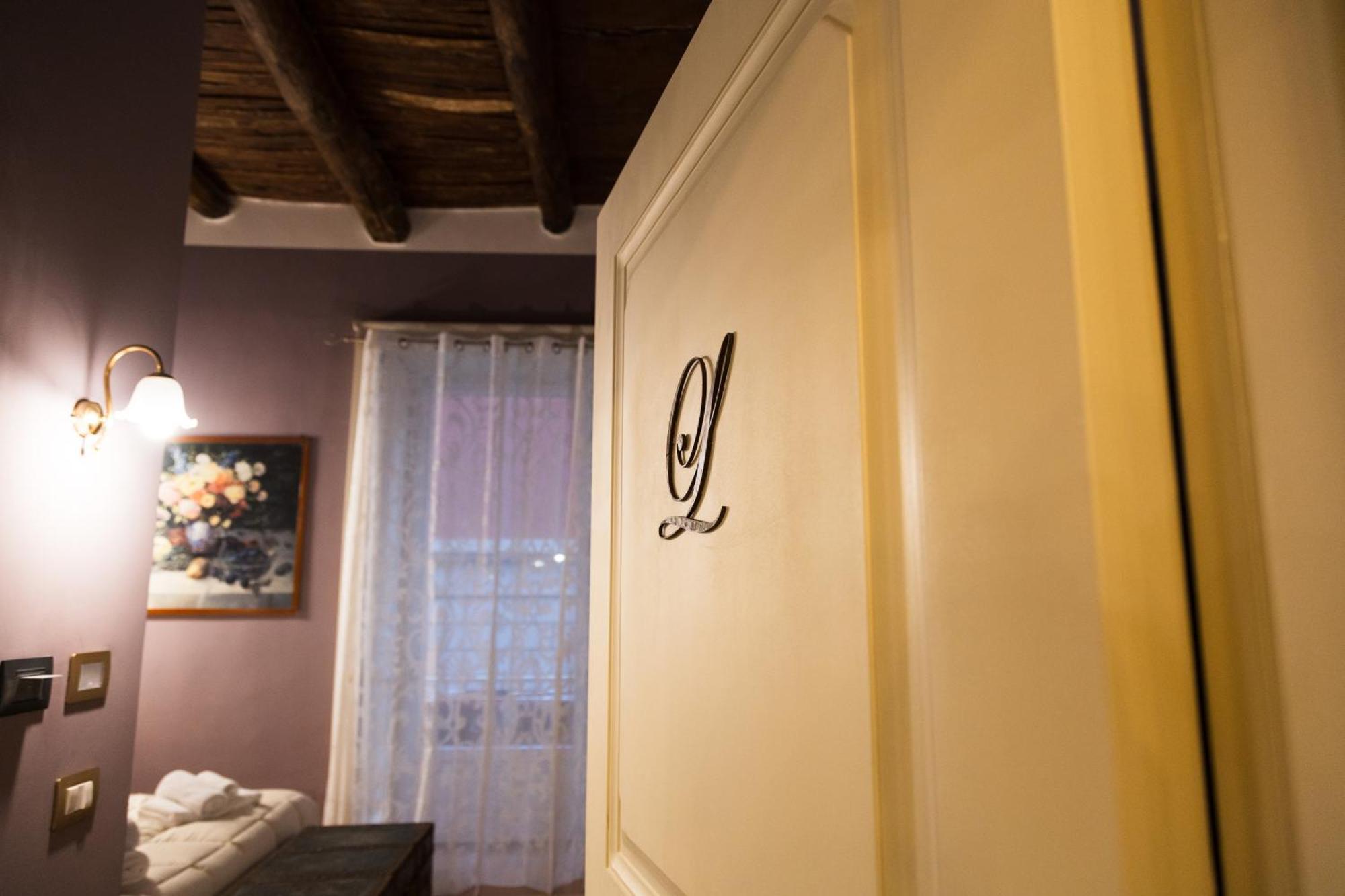 I Leoni Di Rosaroll Bed & Breakfast Наполи Екстериор снимка